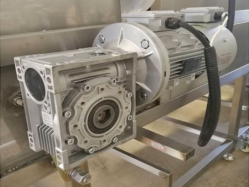 全自動(dòng)洗筐機(jī)變頻調(diào)速電機(jī)